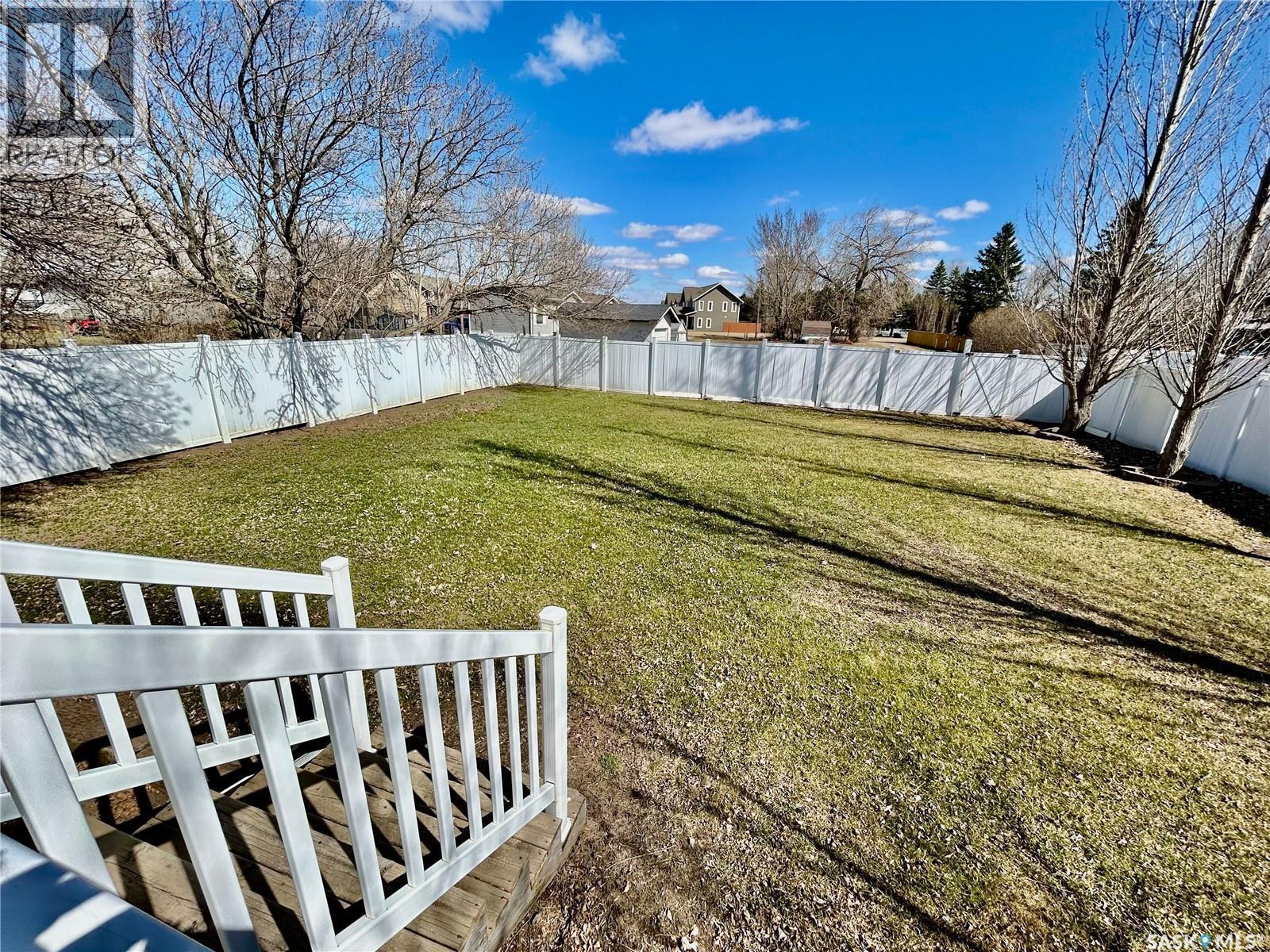 607 Beharrel Street, Oxbow, SK - Outdoor