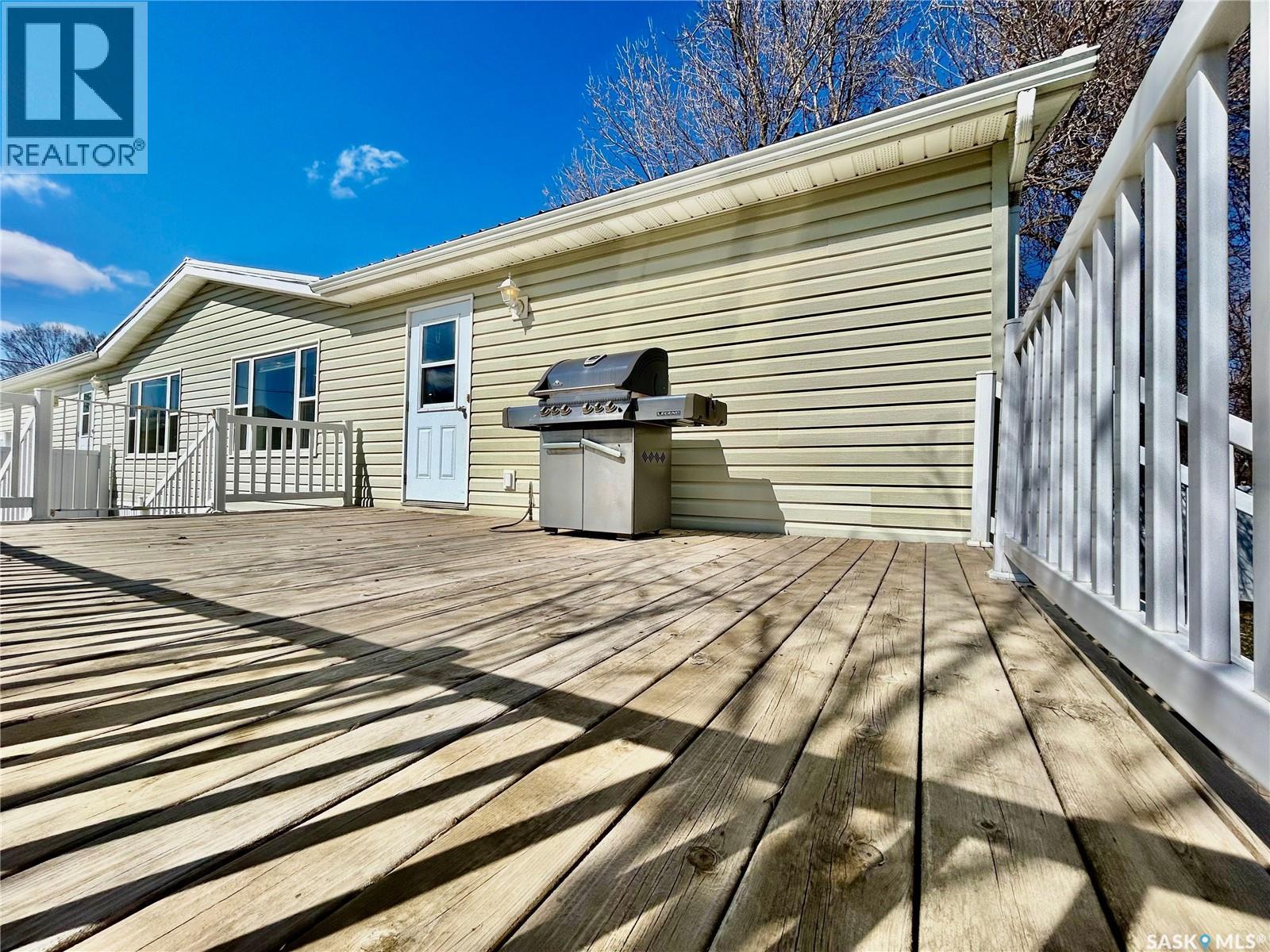 607 Beharrel Street, Oxbow, SK - Outdoor With Deck Patio Veranda