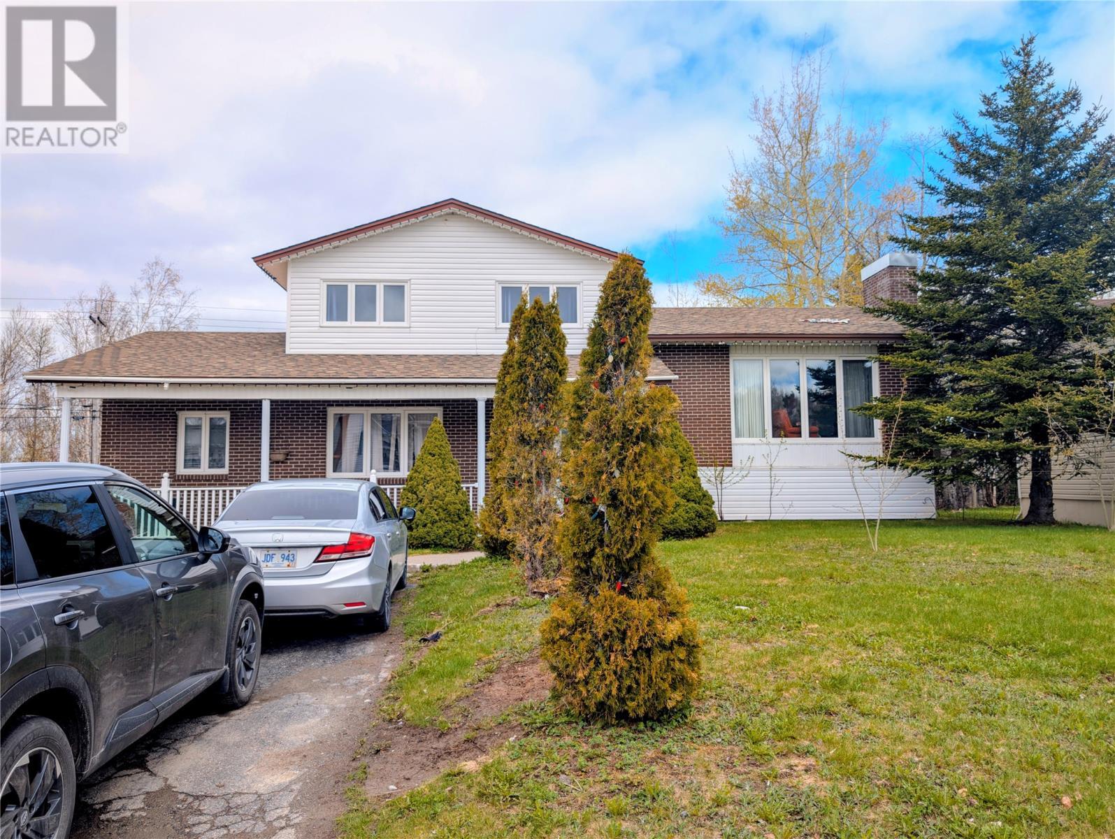 61 Byrd Avenue, Gander, NL