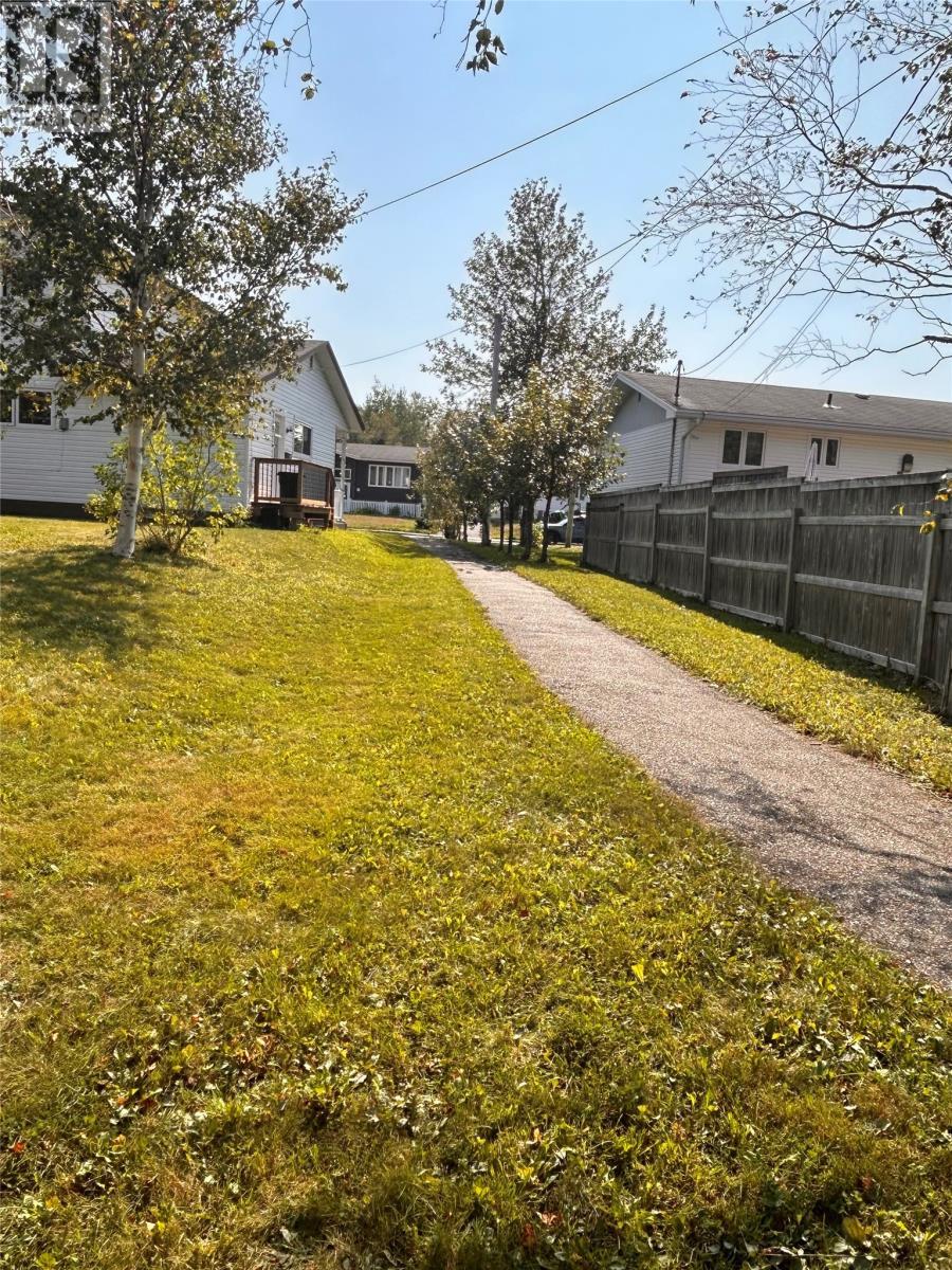 61 Byrd Avenue, Gander, NL