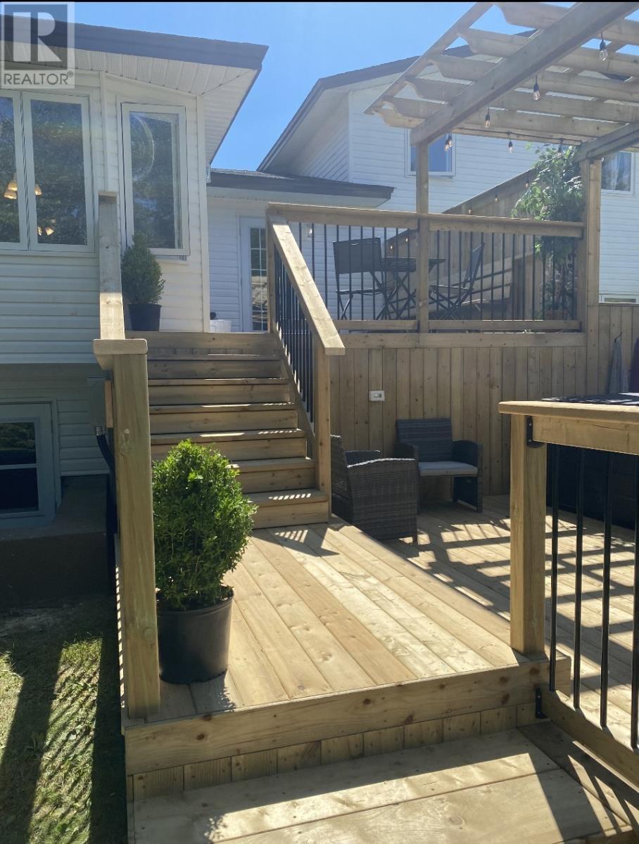 61 Byrd Avenue, Gander, NL