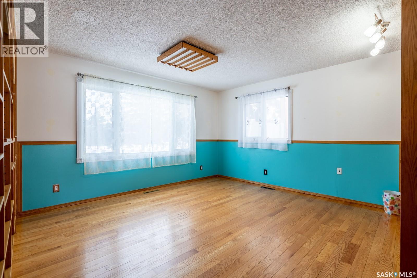 6 Hogarth Place, Regina, SK - Indoor Photo Showing Other Room