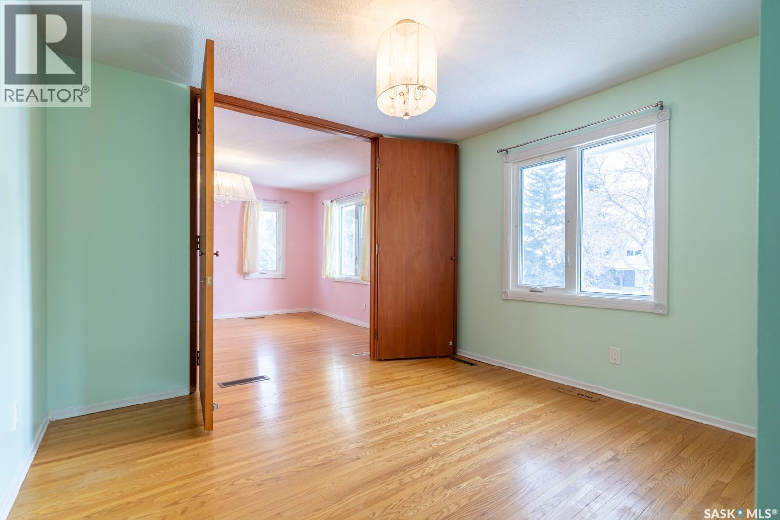 6 Hogarth Place, Regina, SK - Indoor Photo Showing Other Room