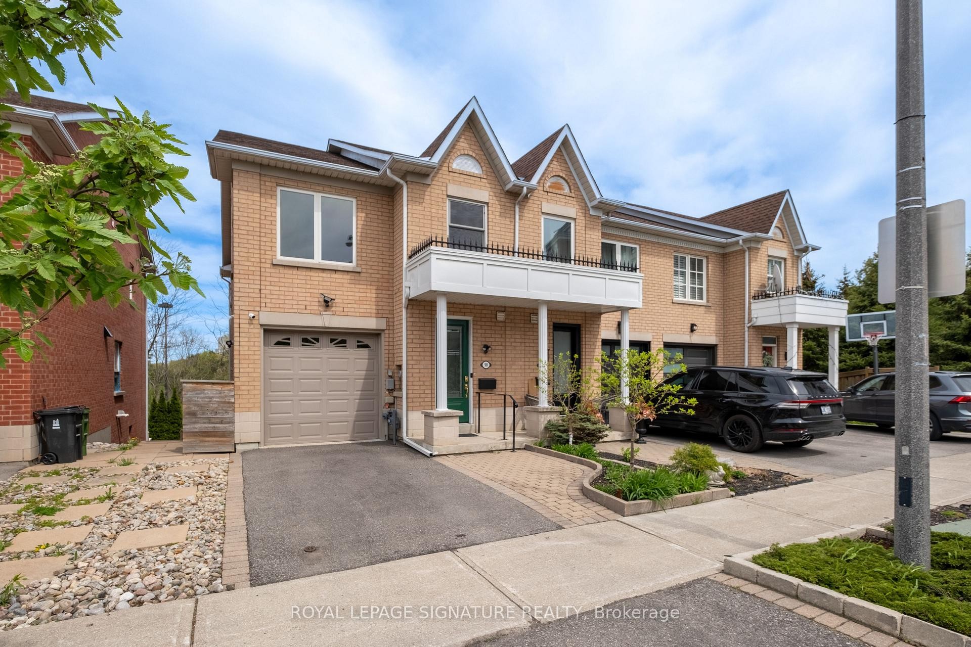 98 Dallimore Circle, Toronto, ON - Outdoor With Balcony With Facade