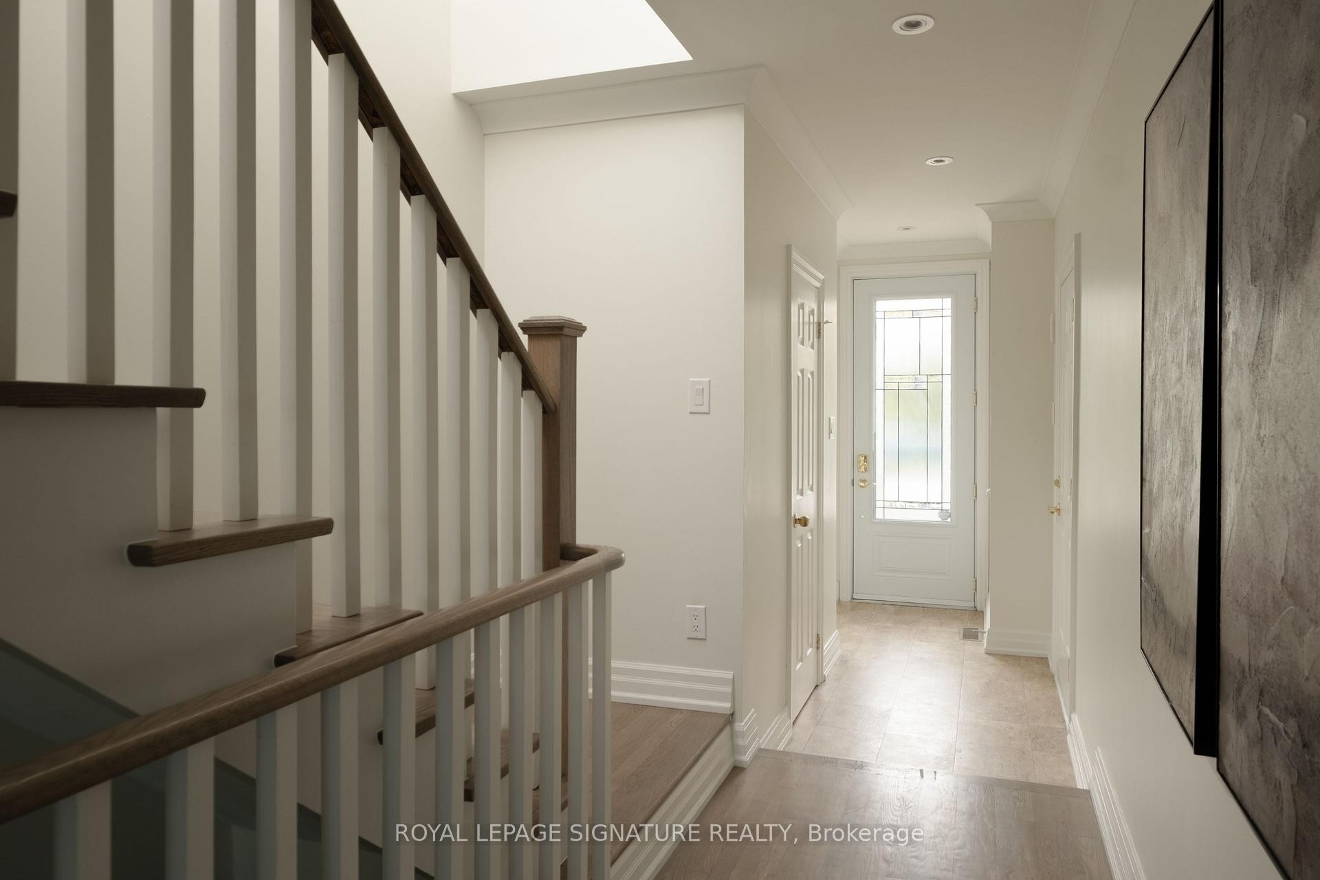 98 Dallimore Circle, Toronto, ON - Indoor Photo Showing Other Room