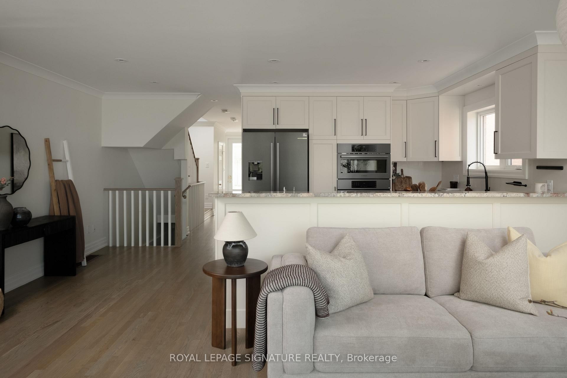 98 Dallimore Circle, Toronto, ON - Indoor