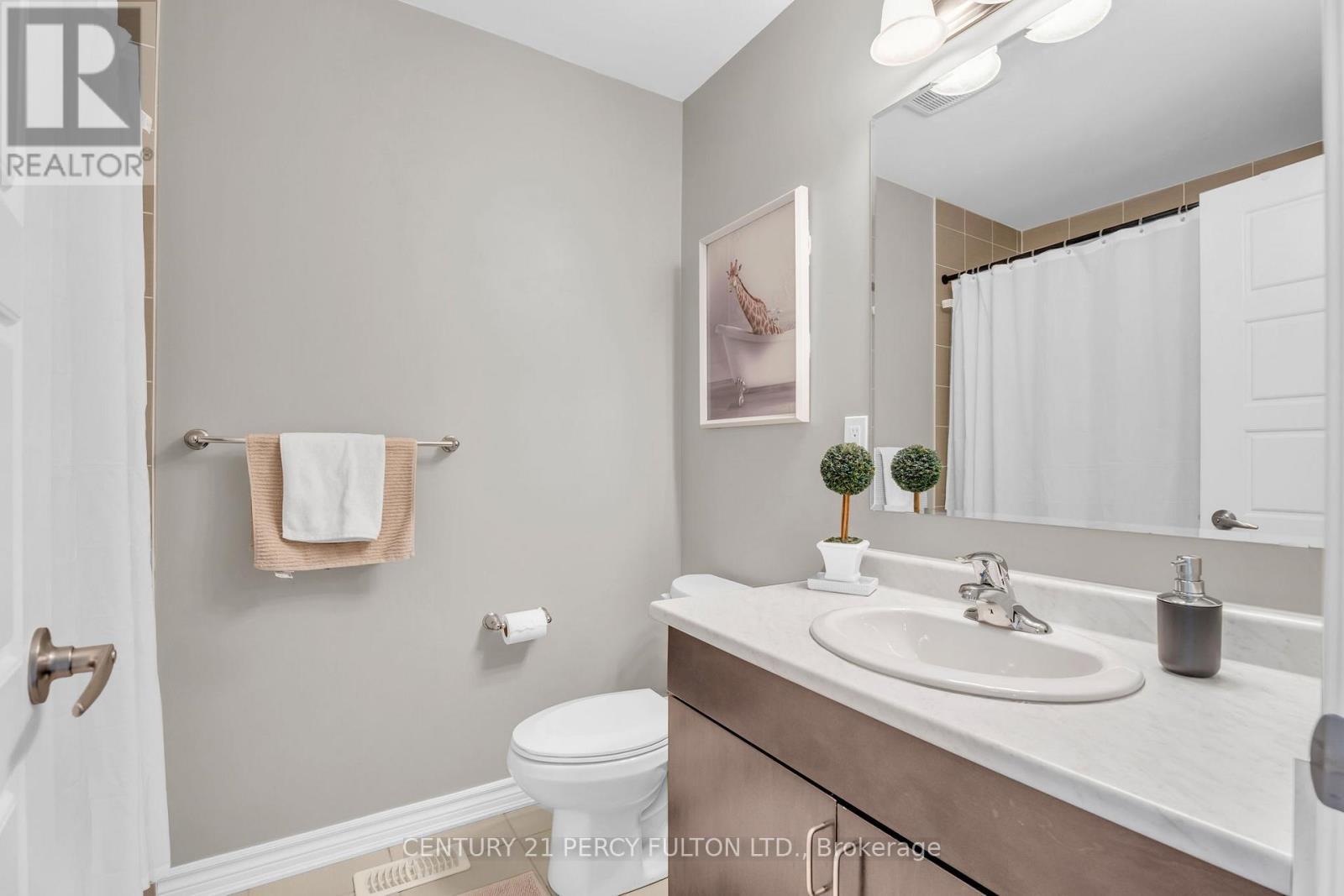 458 Etheridge Avenue, Milton, ON - Indoor Photo Showing Bathroom