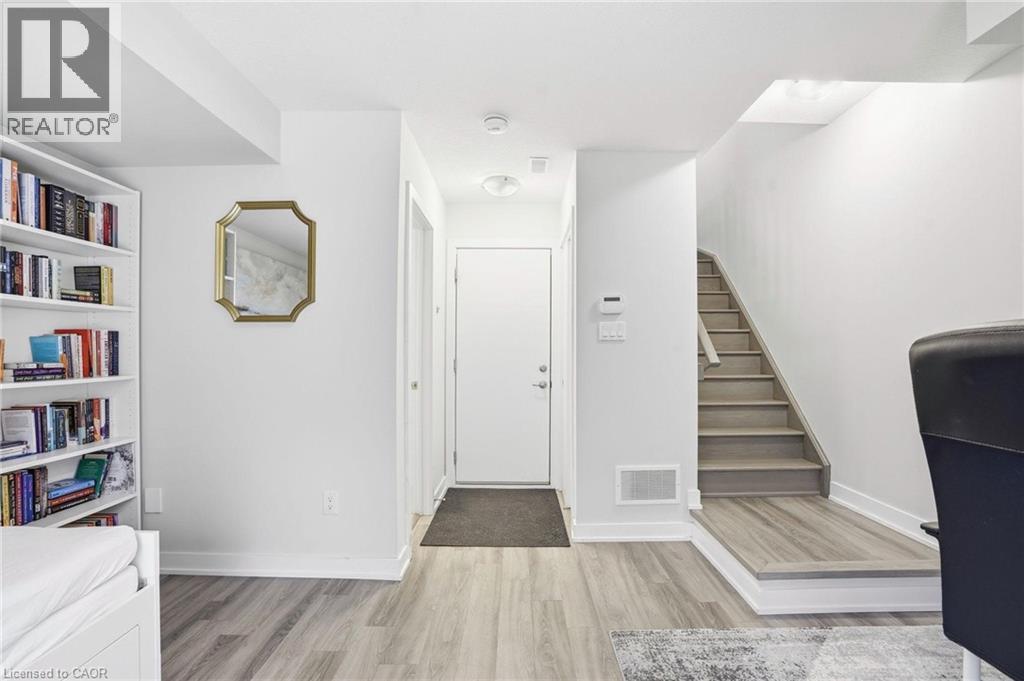 59 Markle Crescent, Ancaster, ON - Indoor Photo Showing Other Room