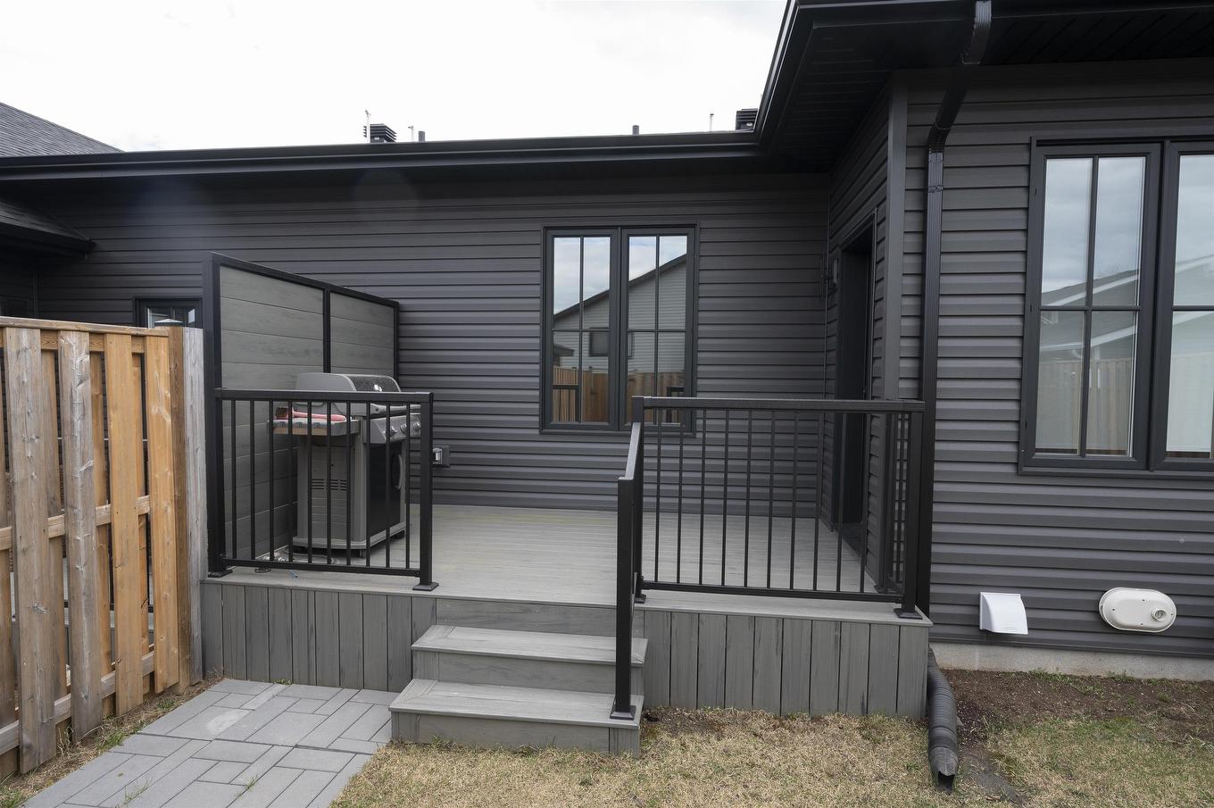 510 Gemstone Drive, Thunder Bay, ON - Outdoor With Deck Patio Veranda With Exterior