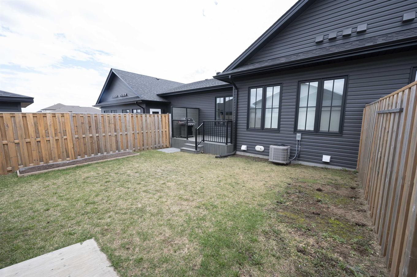 510 Gemstone Drive, Thunder Bay, ON - Outdoor