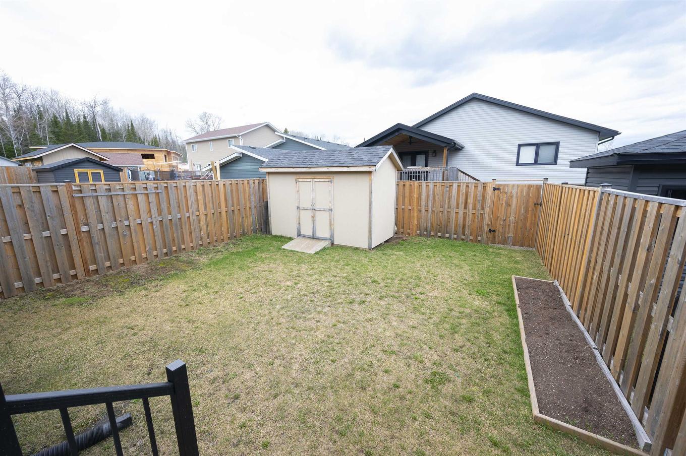 510 Gemstone Drive, Thunder Bay, ON - Outdoor
