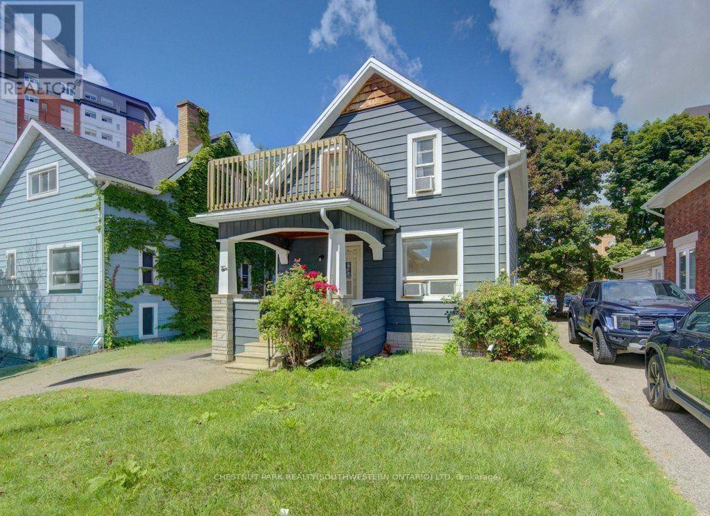 10 Marshall Street, Waterloo, ON