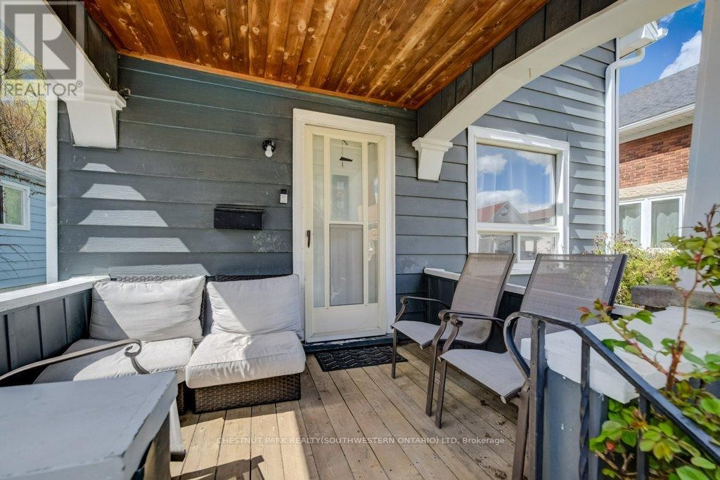 10 Marshall Street, Waterloo, ON