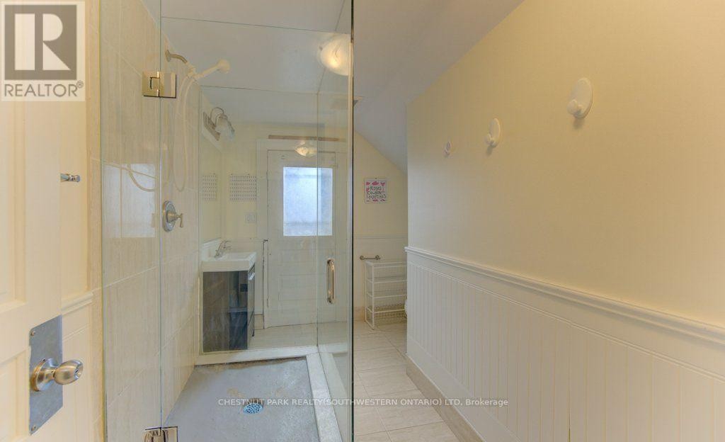 10 Marshall Street, Waterloo, ON