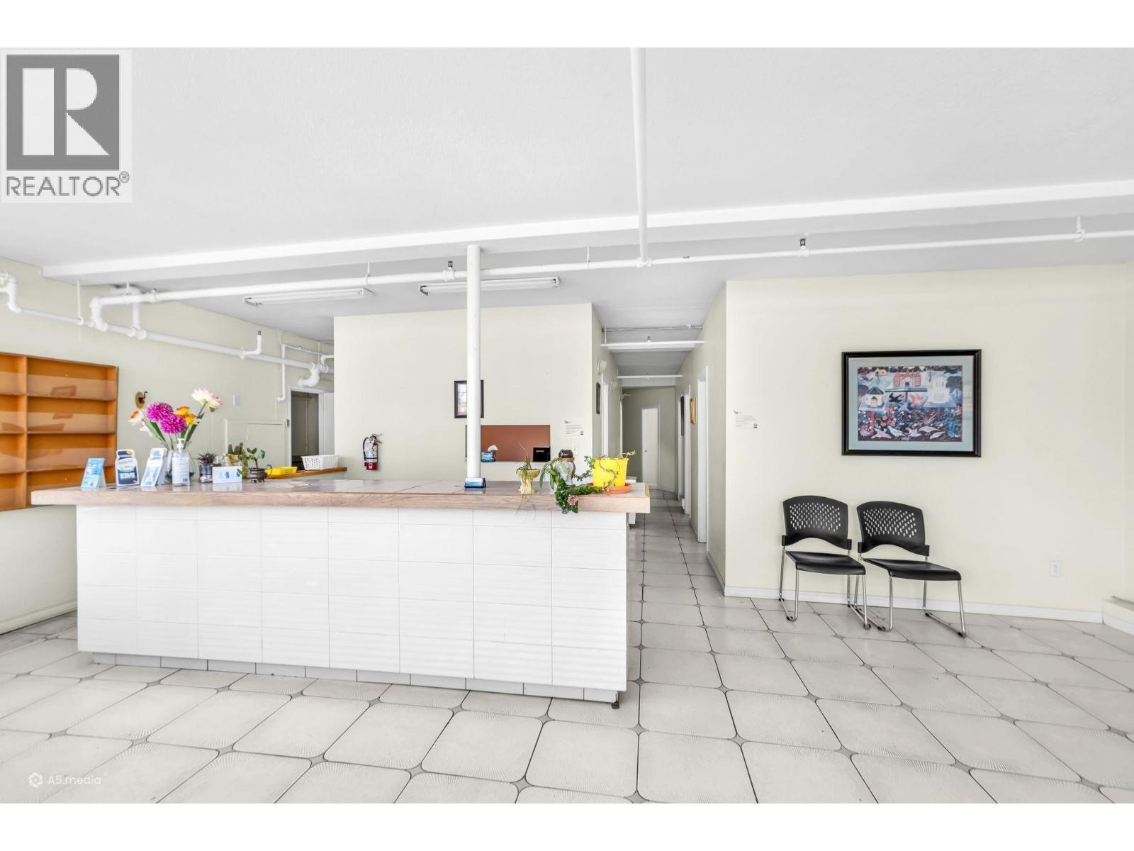 1872 Kingsway, Vancouver, BC