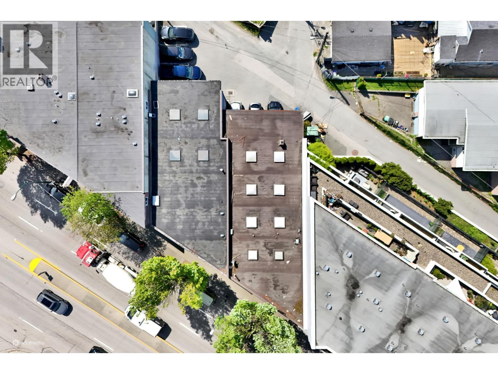 1872 Kingsway, Vancouver, BC