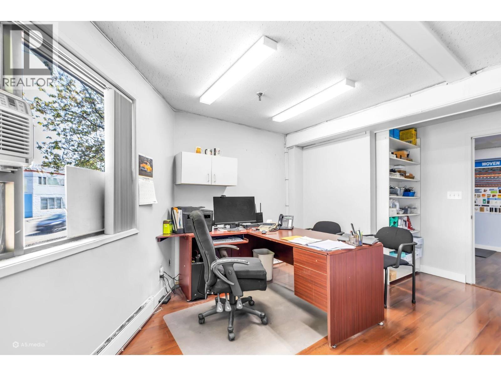 1872 Kingsway, Vancouver, BC