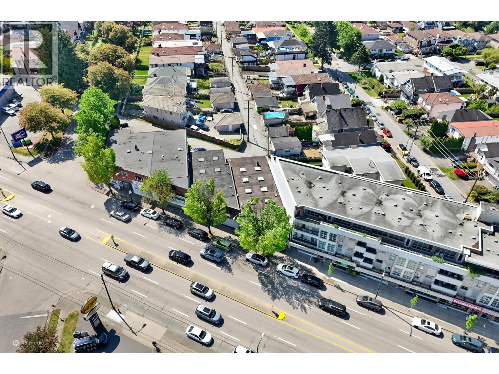 1872 Kingsway, Vancouver, BC