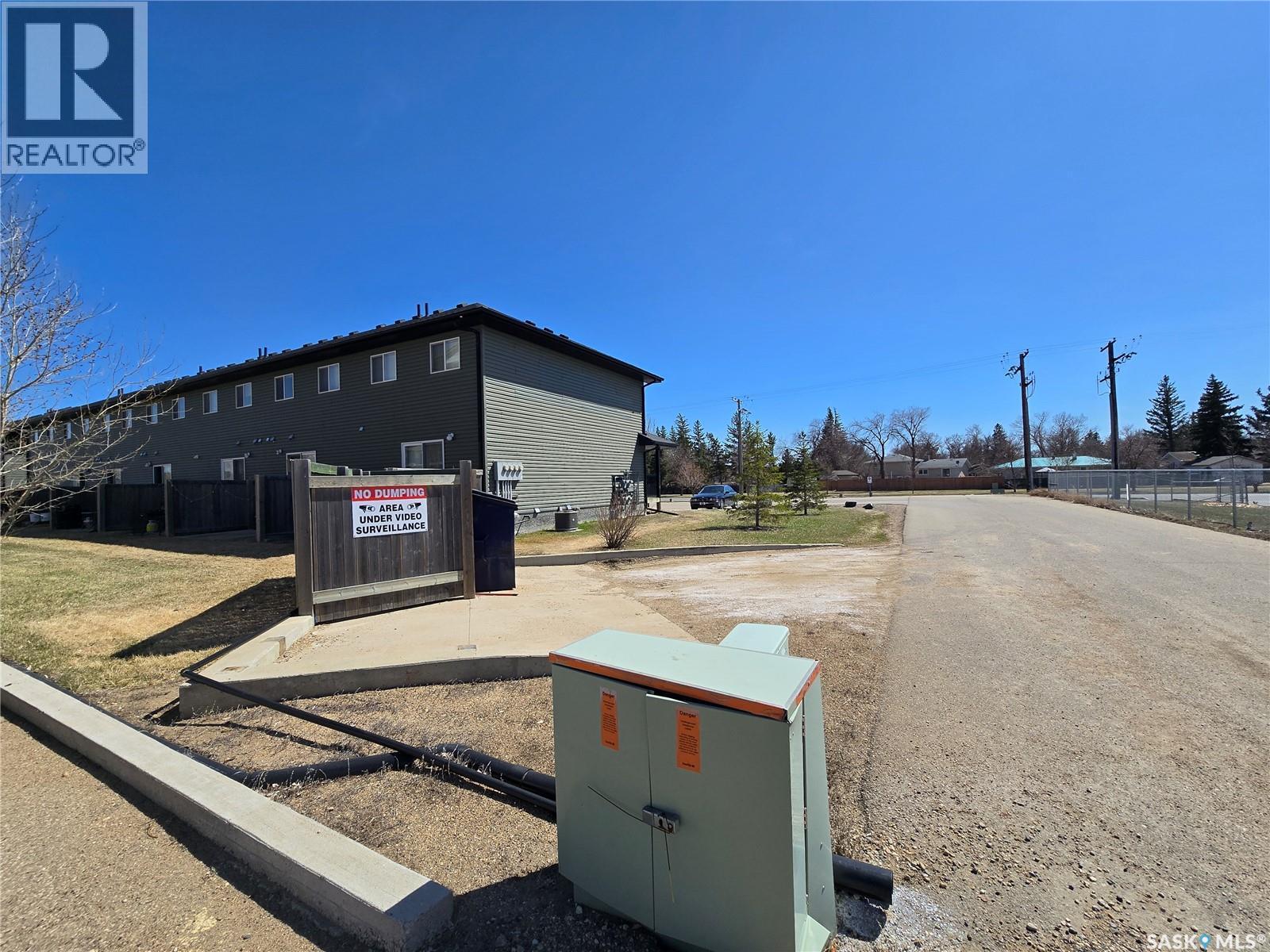 5 815 5Th Street Ne, Weyburn, SK