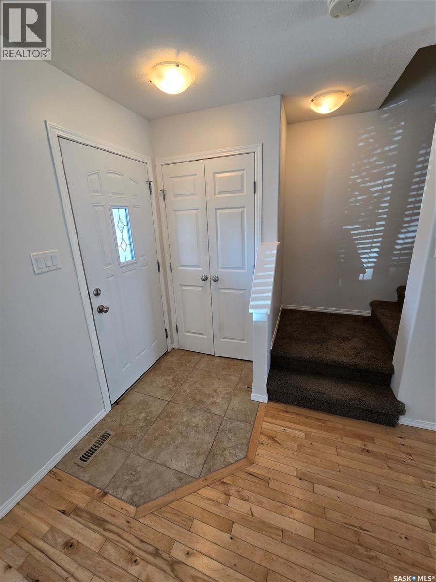 5 815 5Th Street Ne, Weyburn, SK