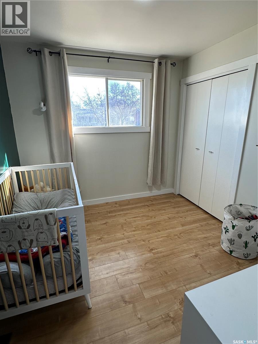 8368 Howard Avenue, Gull Lake, SK - Indoor