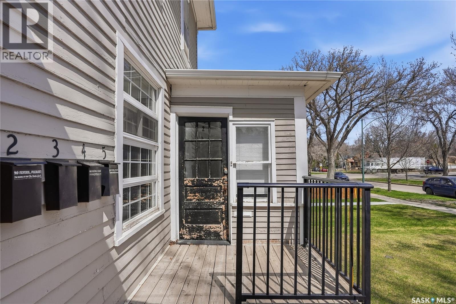 610 Albert Avenue, Saskatoon, SK - Outdoor