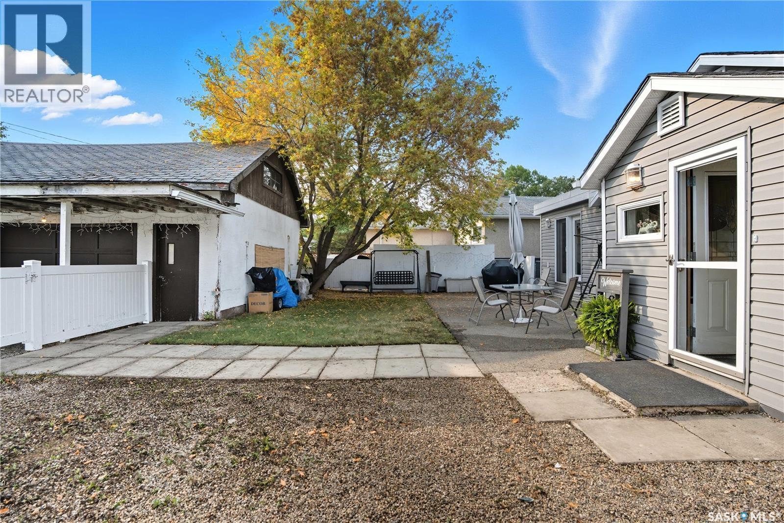 2425 Edgar Street, Regina, SK - Outdoor