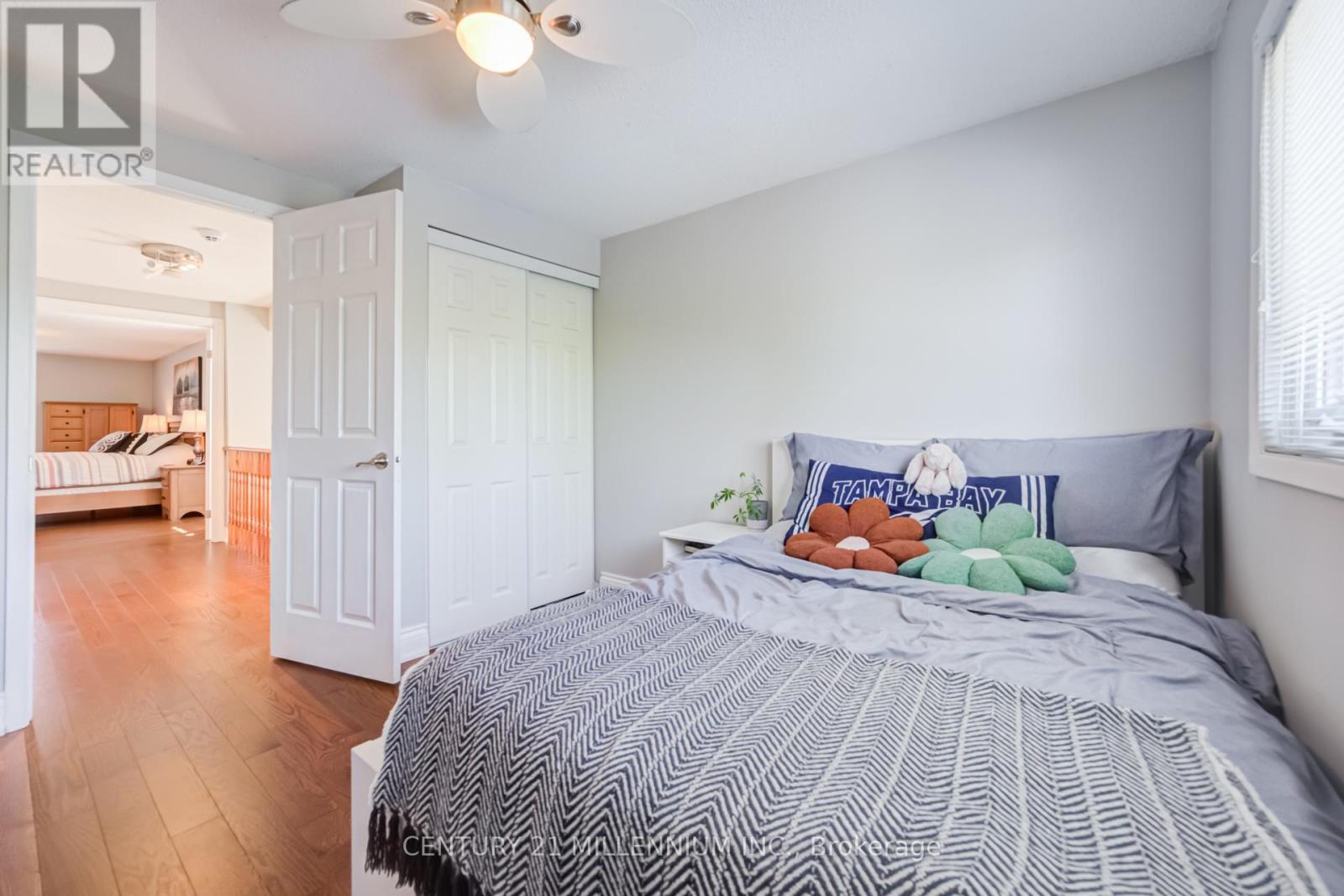 7220 Danton Promenade, Mississauga, ON - Indoor Photo Showing Bedroom