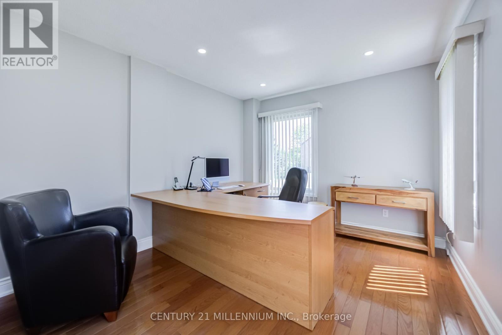7220 Danton Promenade, Mississauga, ON - Indoor Photo Showing Office