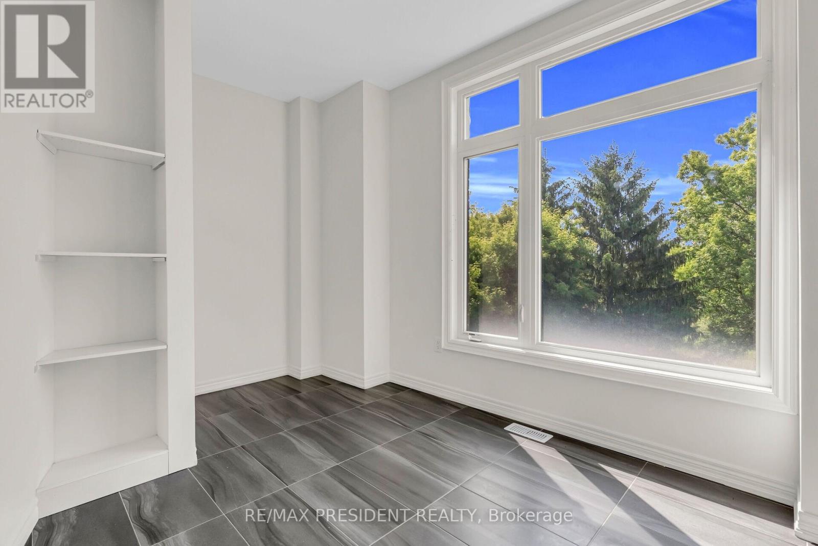 34 Queenpost Drive E, Brampton, ON - Indoor Photo Showing Other Room