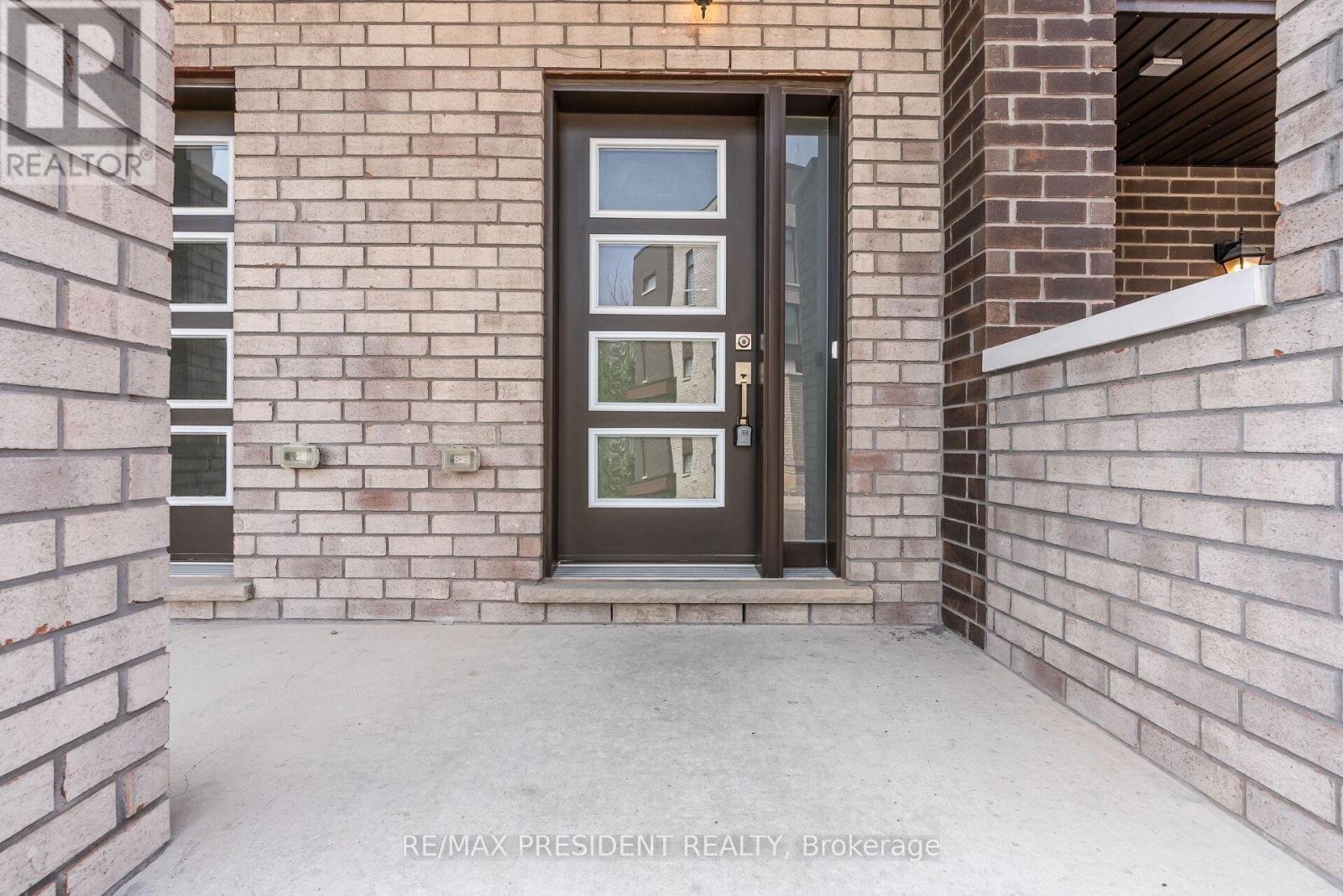 34 Queenpost Drive E, Brampton, ON - Outdoor With Exterior