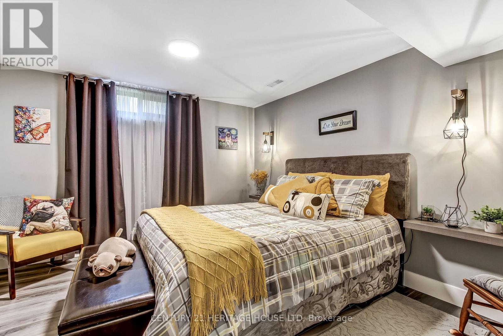 2 David Drive, St. Thomas, ON - Indoor Photo Showing Bedroom