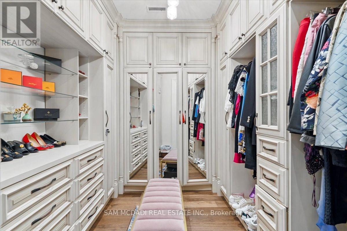 883 Parkland Avenue, Mississauga, ON - Indoor With Storage