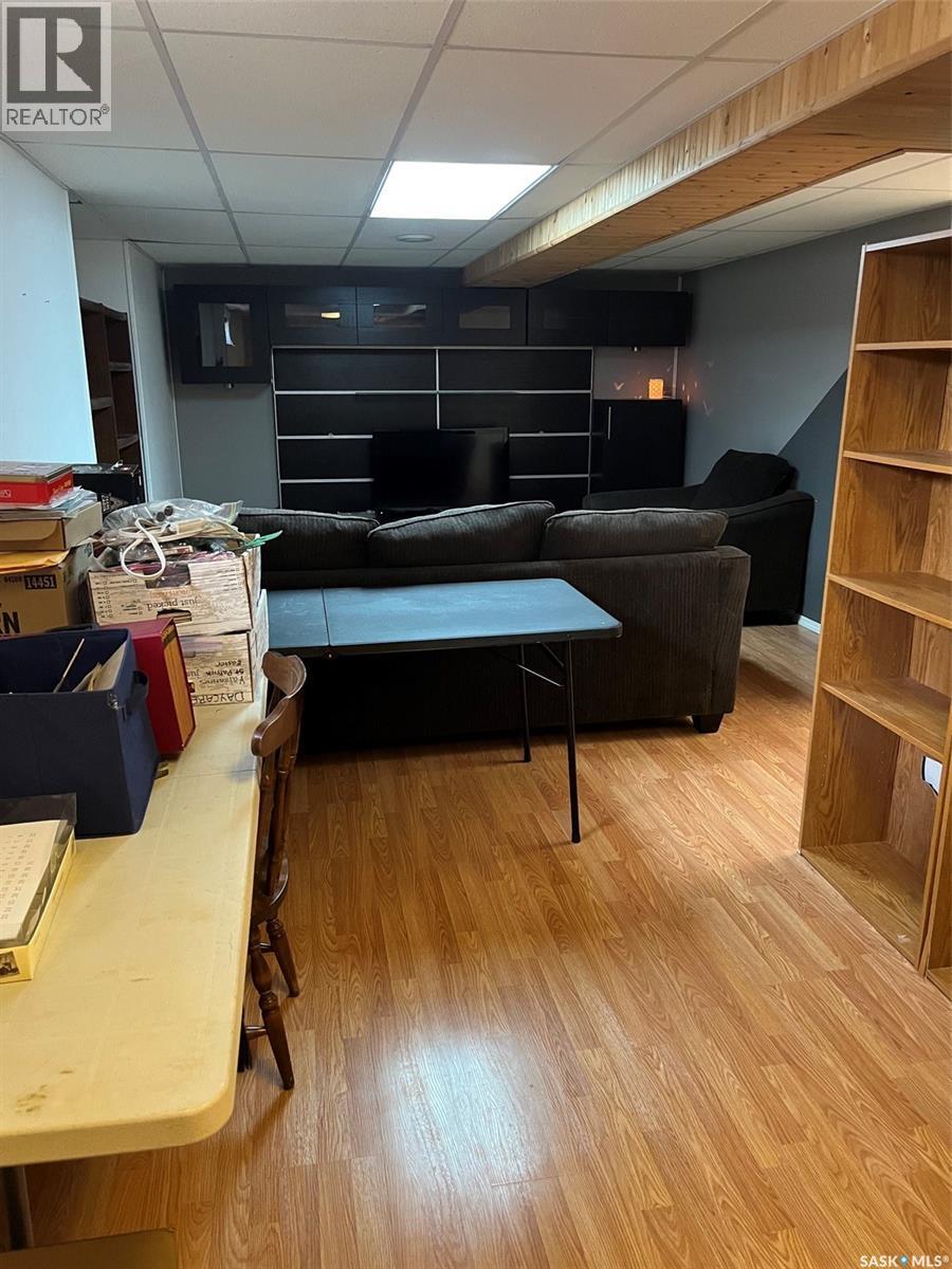 404 Petterson Drive, Estevan, SK - Indoor