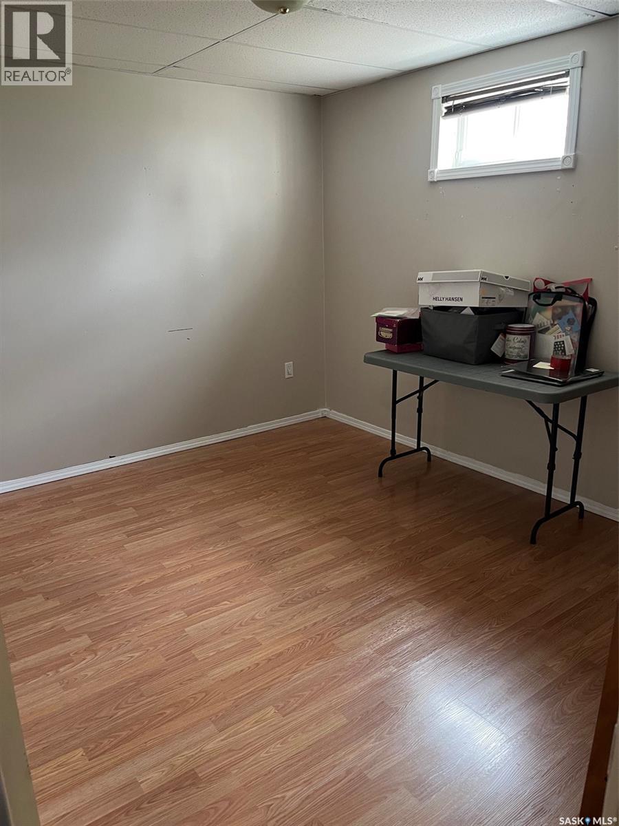 404 Petterson Drive, Estevan, SK - Indoor Photo Showing Other Room