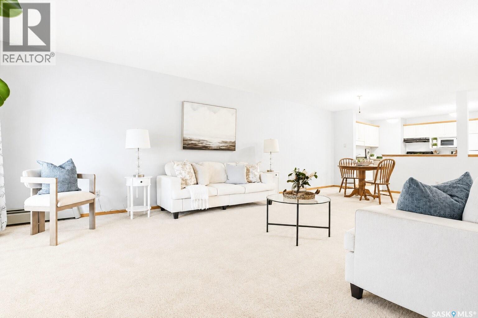 101 410 Main Street, Saskatoon, SK - Indoor Photo Showing Living Room