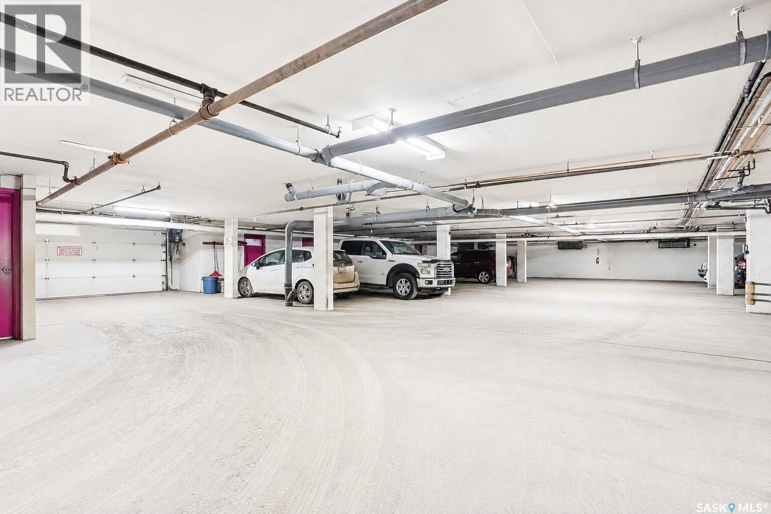 101 410 Main Street, Saskatoon, SK - Indoor Photo Showing Garage