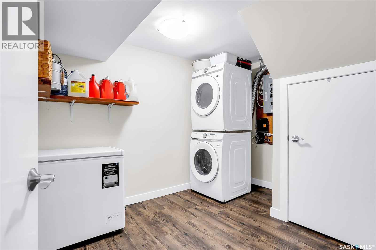 1601 Cumberland Avenue S, Saskatoon, SK - Indoor Photo Showing Laundry Room