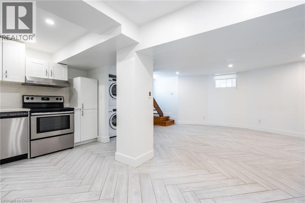 137 Sherman Avenue S, Hamilton, ON - Indoor