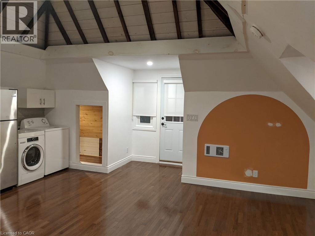 137 Sherman Avenue S, Hamilton, ON - Indoor Photo Showing Laundry Room