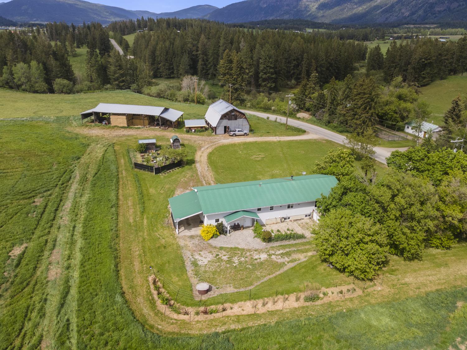 1027 Huscroft Road, Lister, BC - Outdoor With View