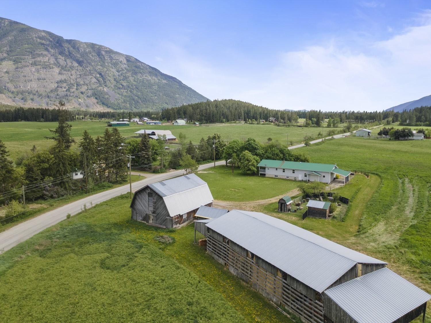 1027 Huscroft Road, Lister, BC - Outdoor With View