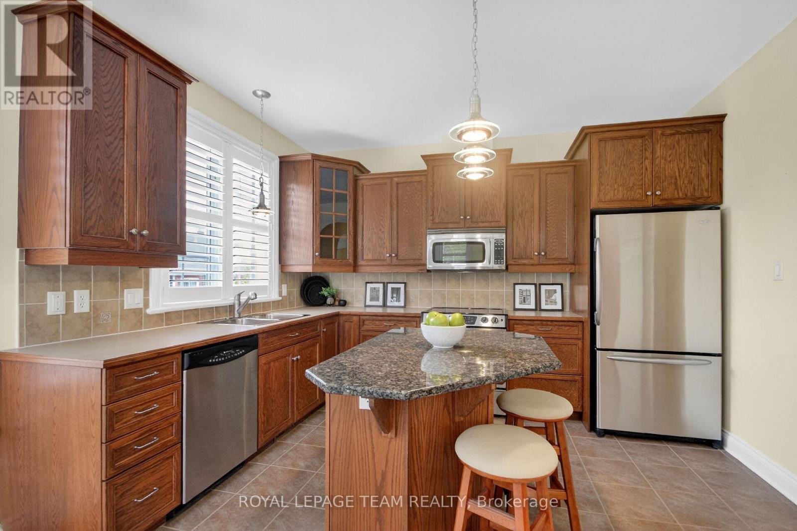 259 Cairnsmore Circle, Ottawa, ON