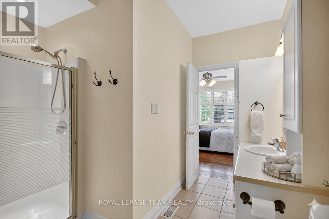 259 Cairnsmore Circle, Ottawa, ON