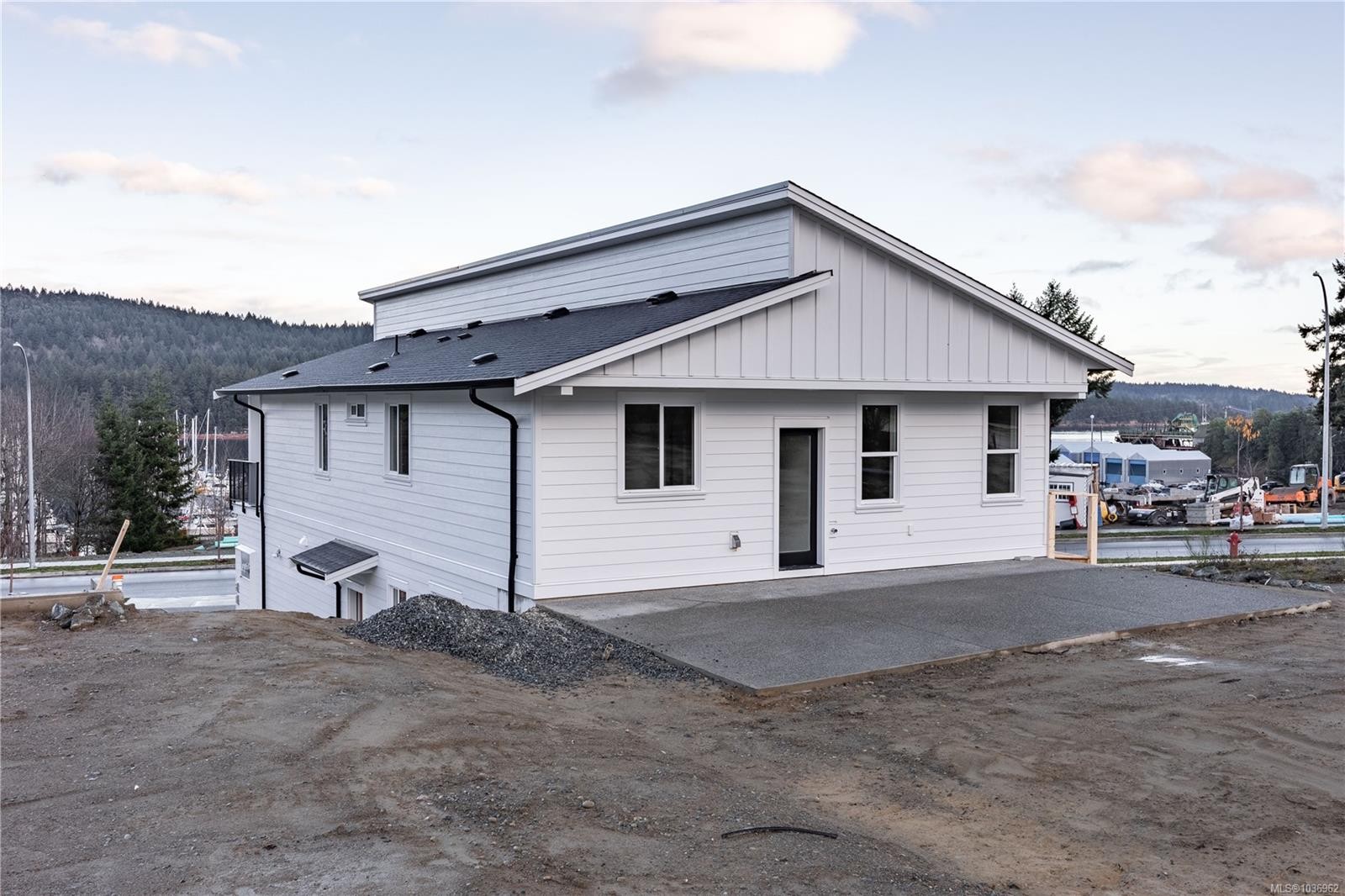 145 Marina View Dr, Ladysmith, BC