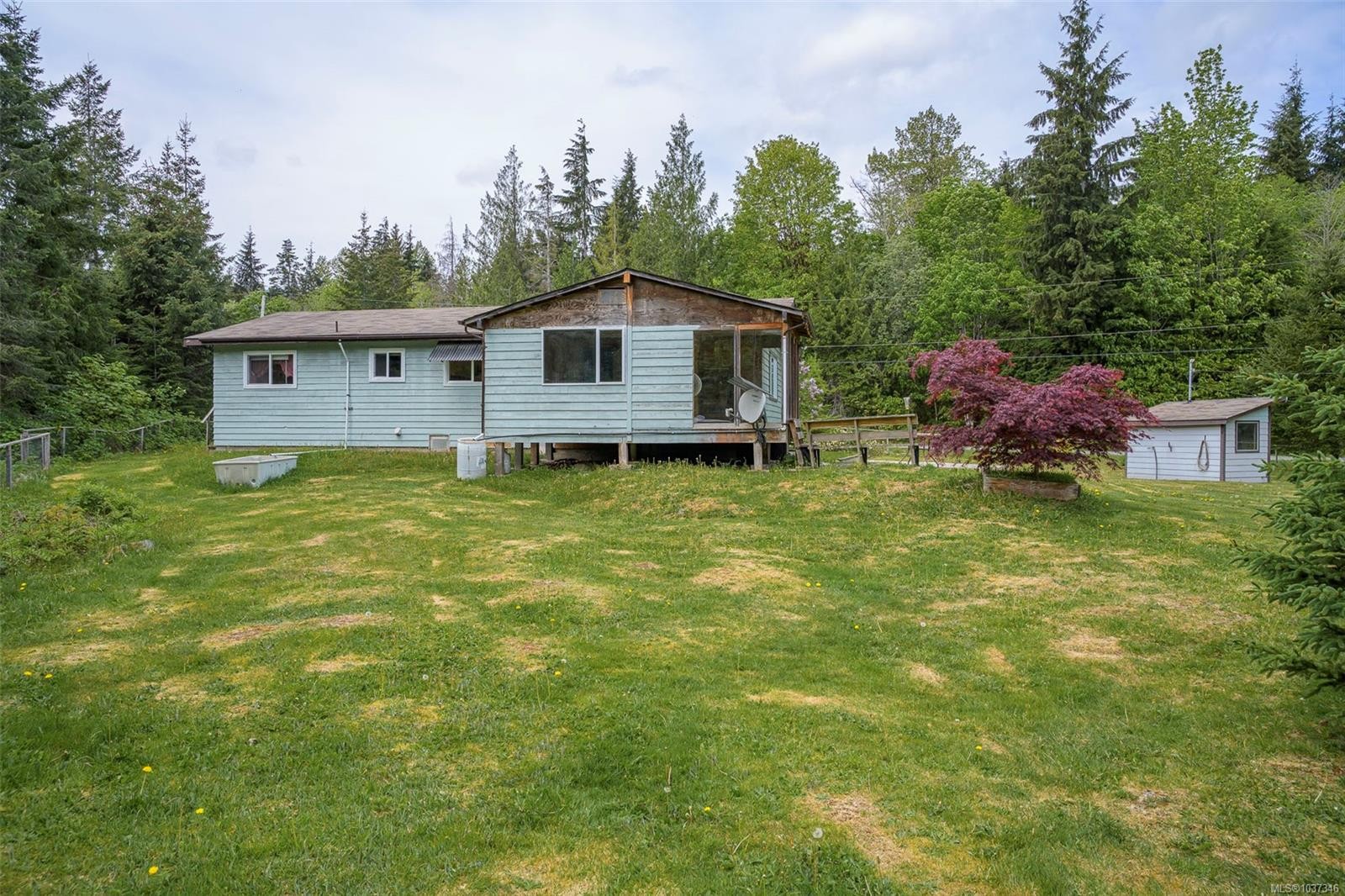 400 Dyer Rd, Sayward, BC