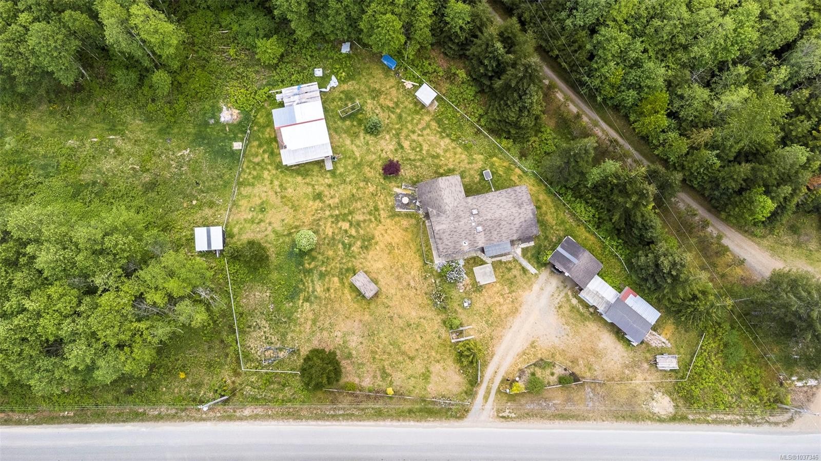400 Dyer Rd, Sayward, BC