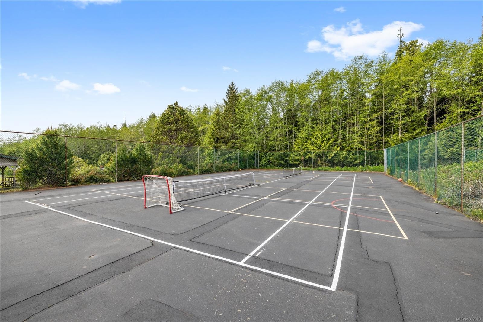 1082 Sixth Ave, Ucluelet, BC