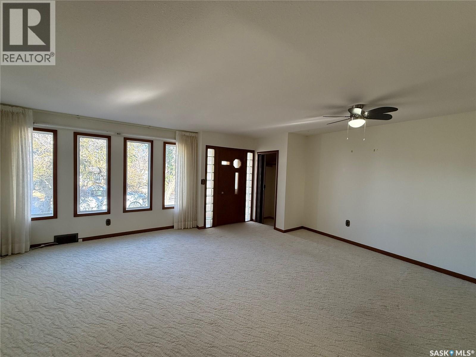 326 3Rd Avenue Sw, Eston, SK - Indoor Photo Showing Other Room