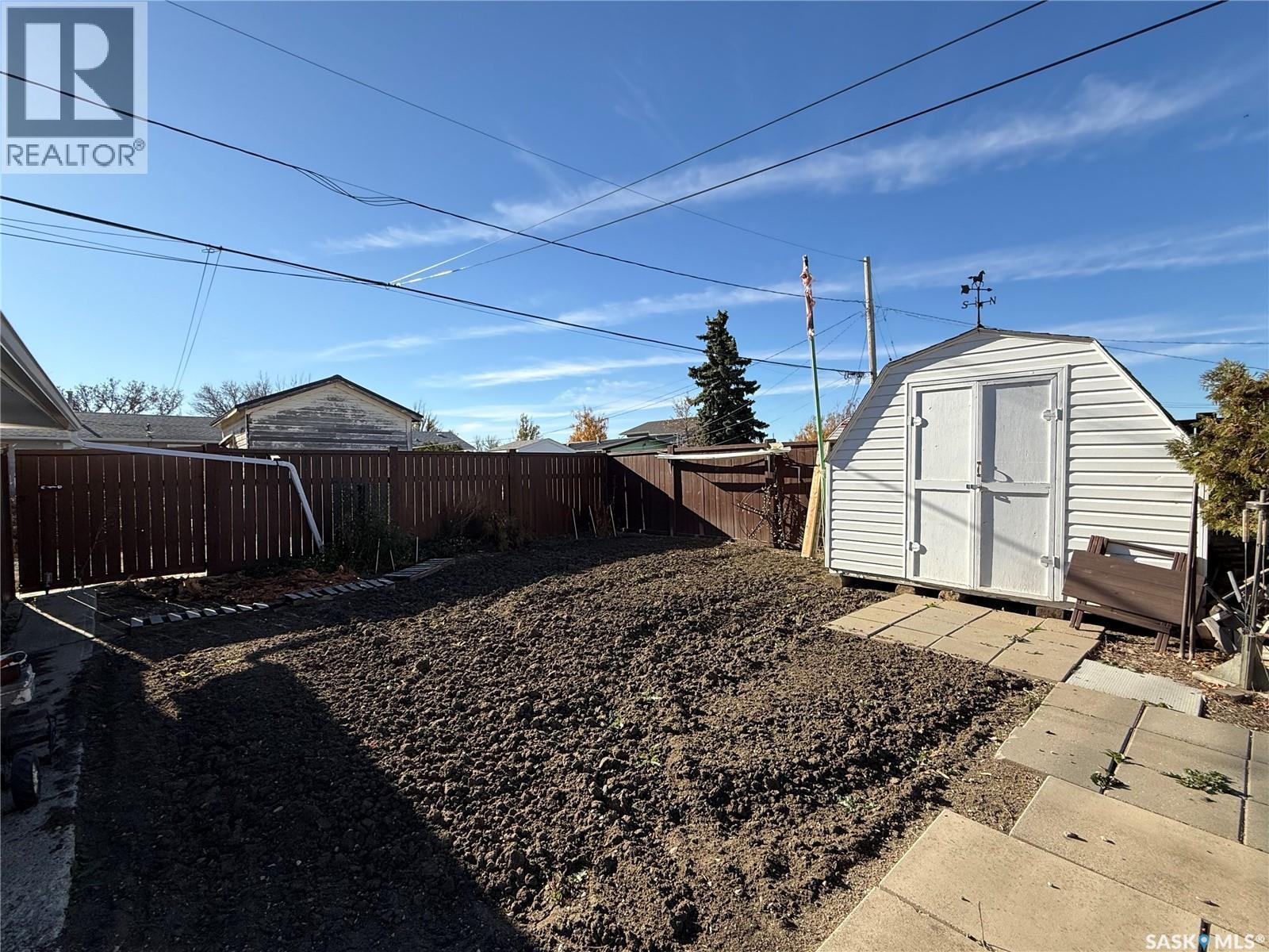 326 3Rd Avenue Sw, Eston, SK - Outdoor